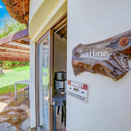 Shrimp Lane Cottages, Sea Horse Chalet Ballito Exterior photo